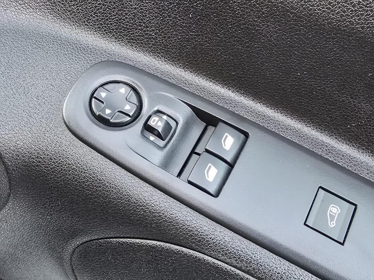 Used Peugeot Partner 2021 for sale - 77131135: Photo 17