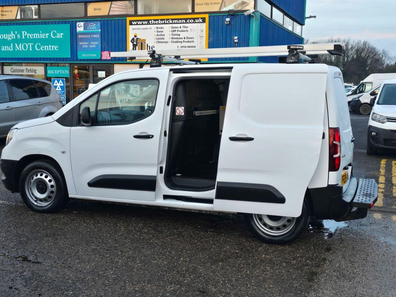 Used Vauxhall Corsa 2018 for sale - 77029291: Photo 32