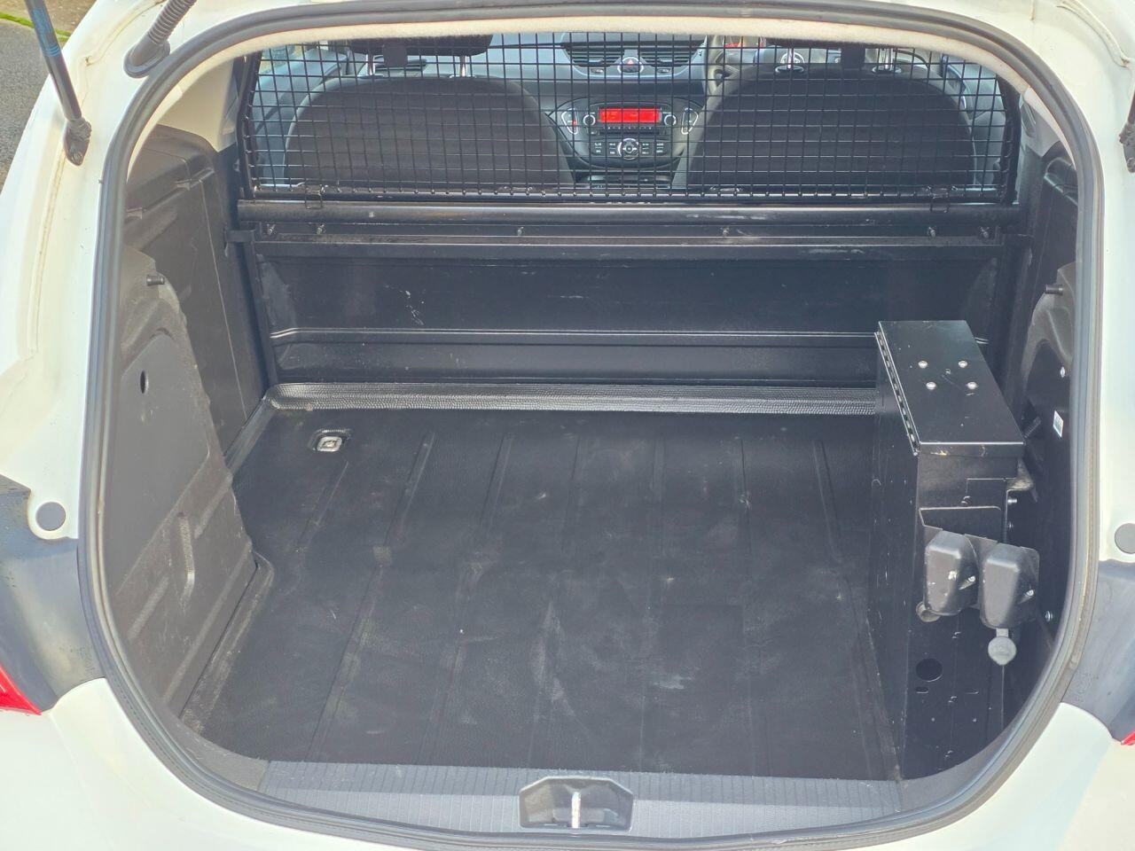 Used Vauxhall Corsa 2018 for sale - 77029291: Photo 8