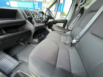 Used Peugeot Boxer 2018 for sale - 78232059: Photo