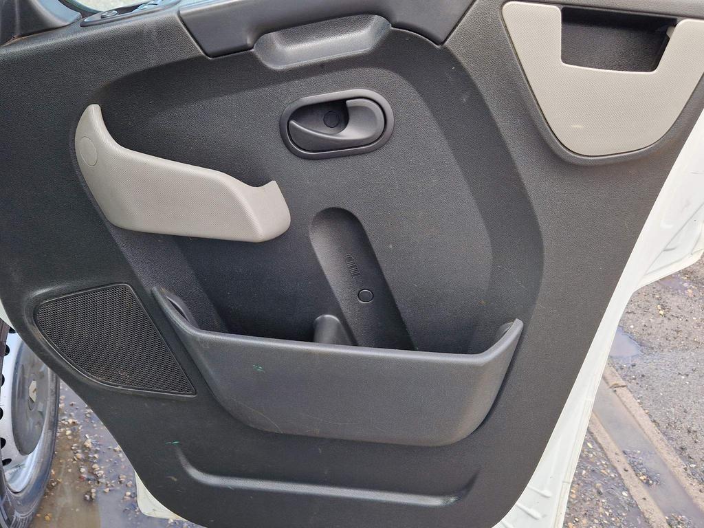 Used Renault Master 2017 for sale - 76702300: Photo 18