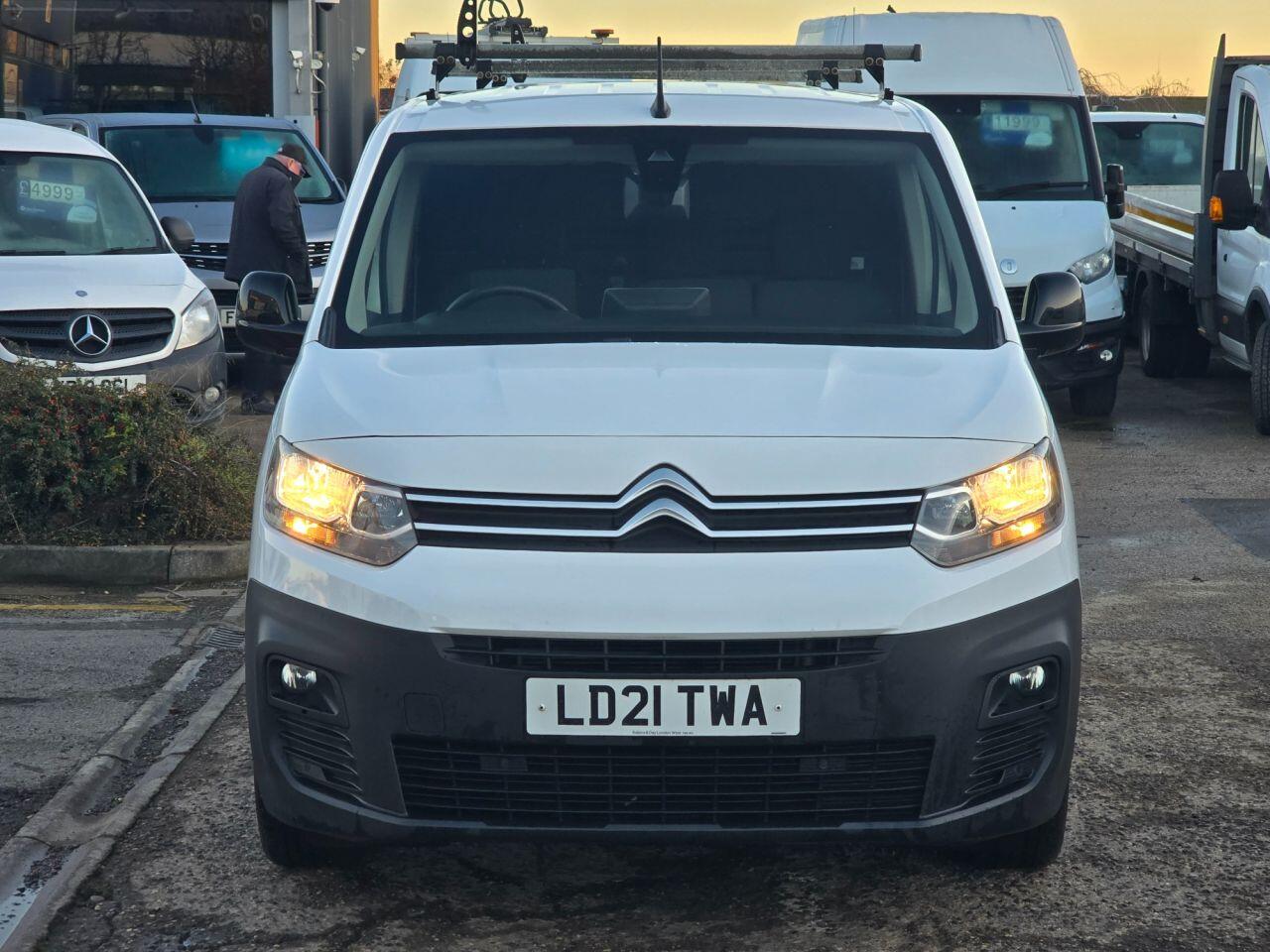 Used Citroen Berlingo 2021 for sale - 77958529: Photo 2
