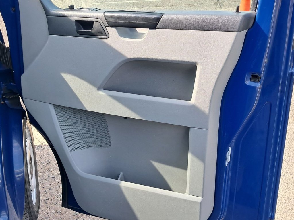 Used Volkswagen Transporter 2014 for sale - 76558487: Photo 15