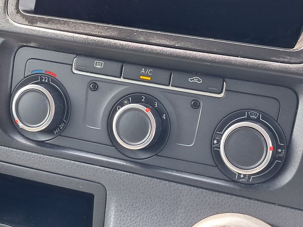 Used Volkswagen Transporter 2014 for sale - 76558487: Photo 22