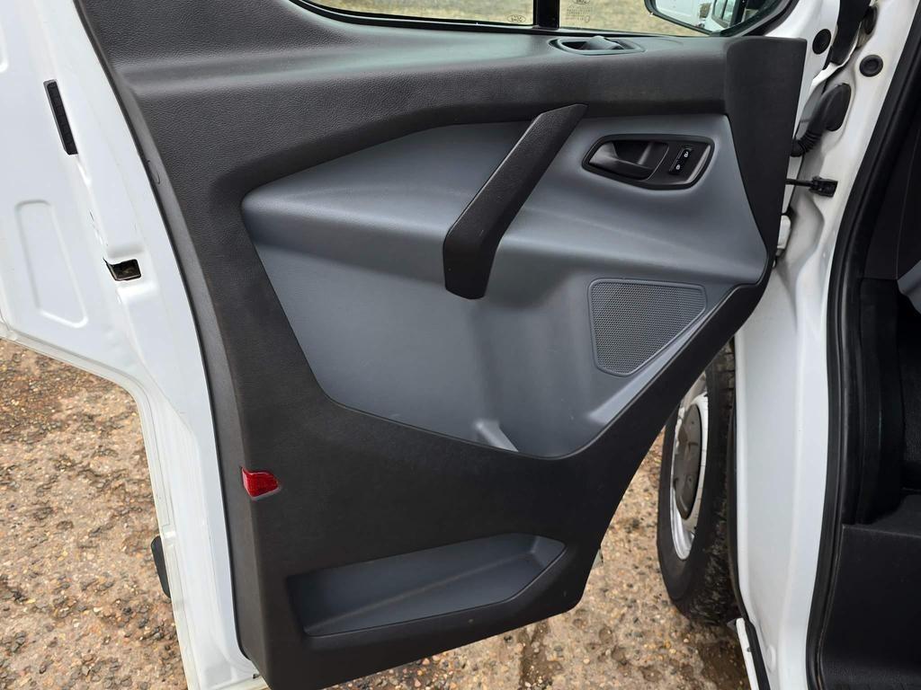 Used Ford Transit Custom for sale - 76702273: Photo 12
