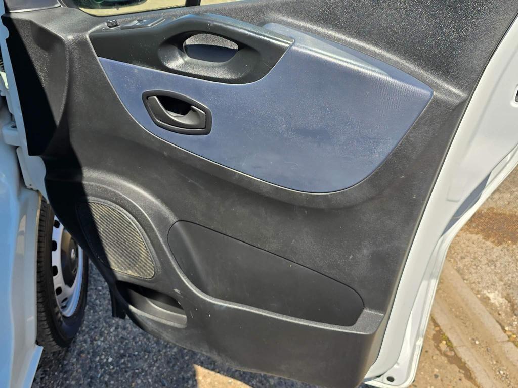 Used Vauxhall Vivaro 2018 for sale - 76993959: Photo 16