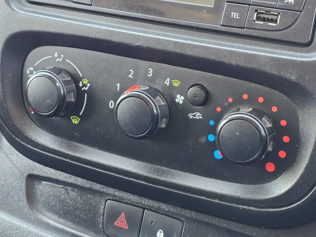 Used Vauxhall Vivaro 2018 for sale - 76993959: Photo 22