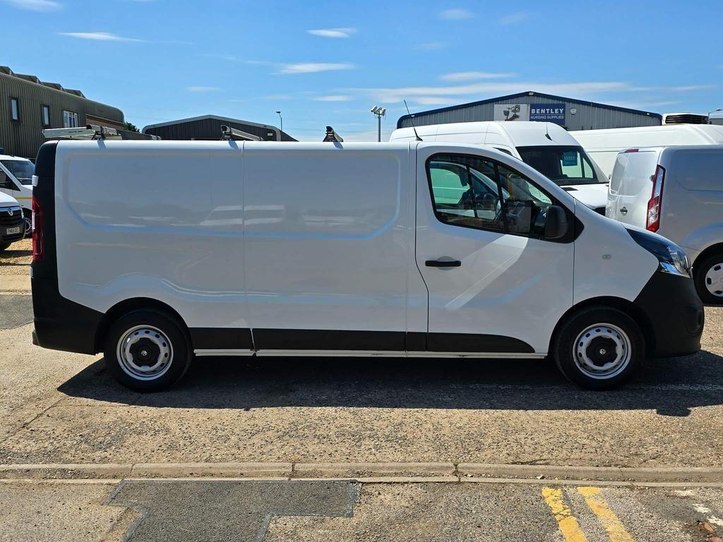 Used Vauxhall Vivaro 2018 for sale - 76993959: Photo 5