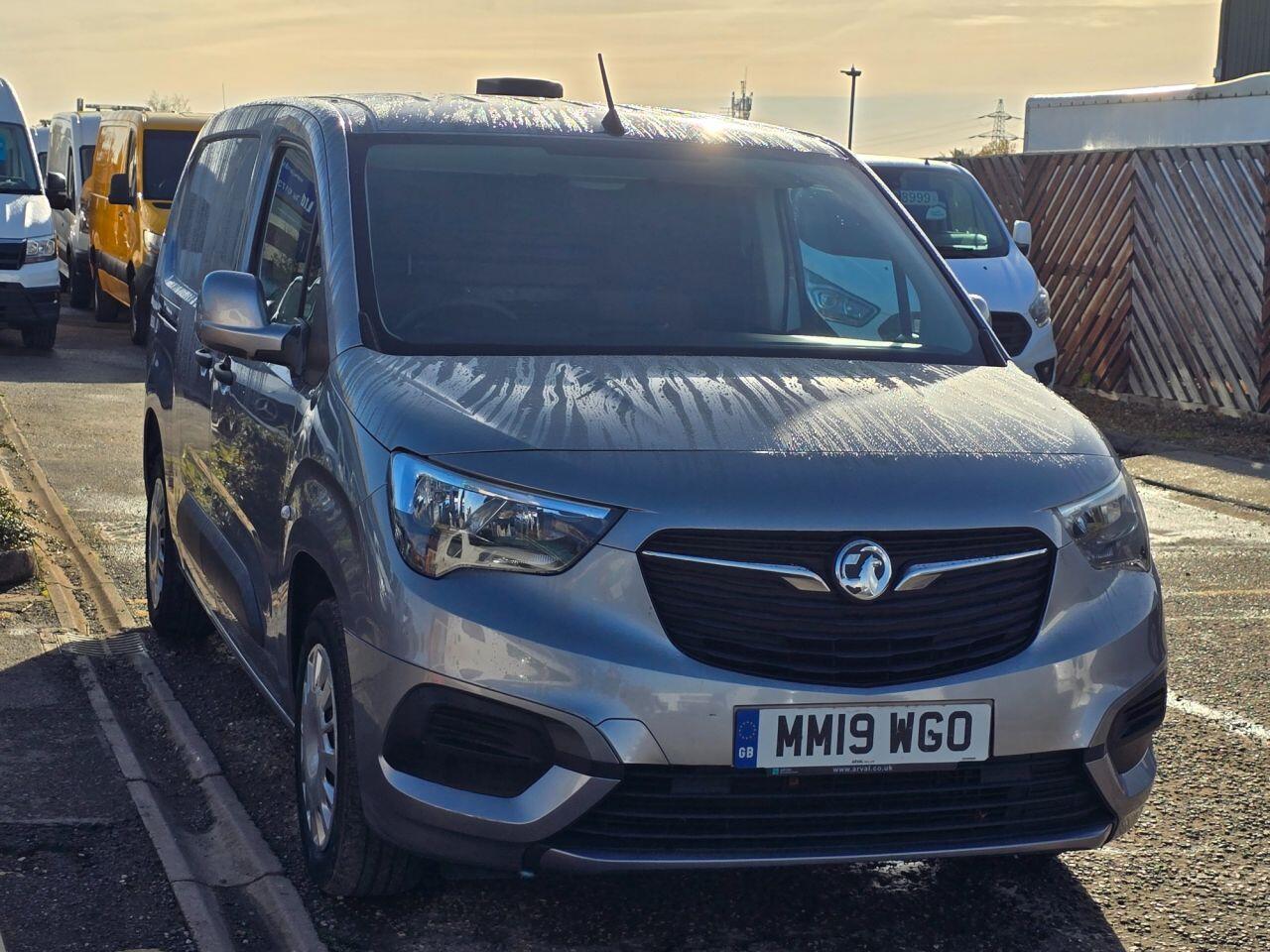 Used Vauxhall Combo 2019 for sale - 76702458: Photo 1