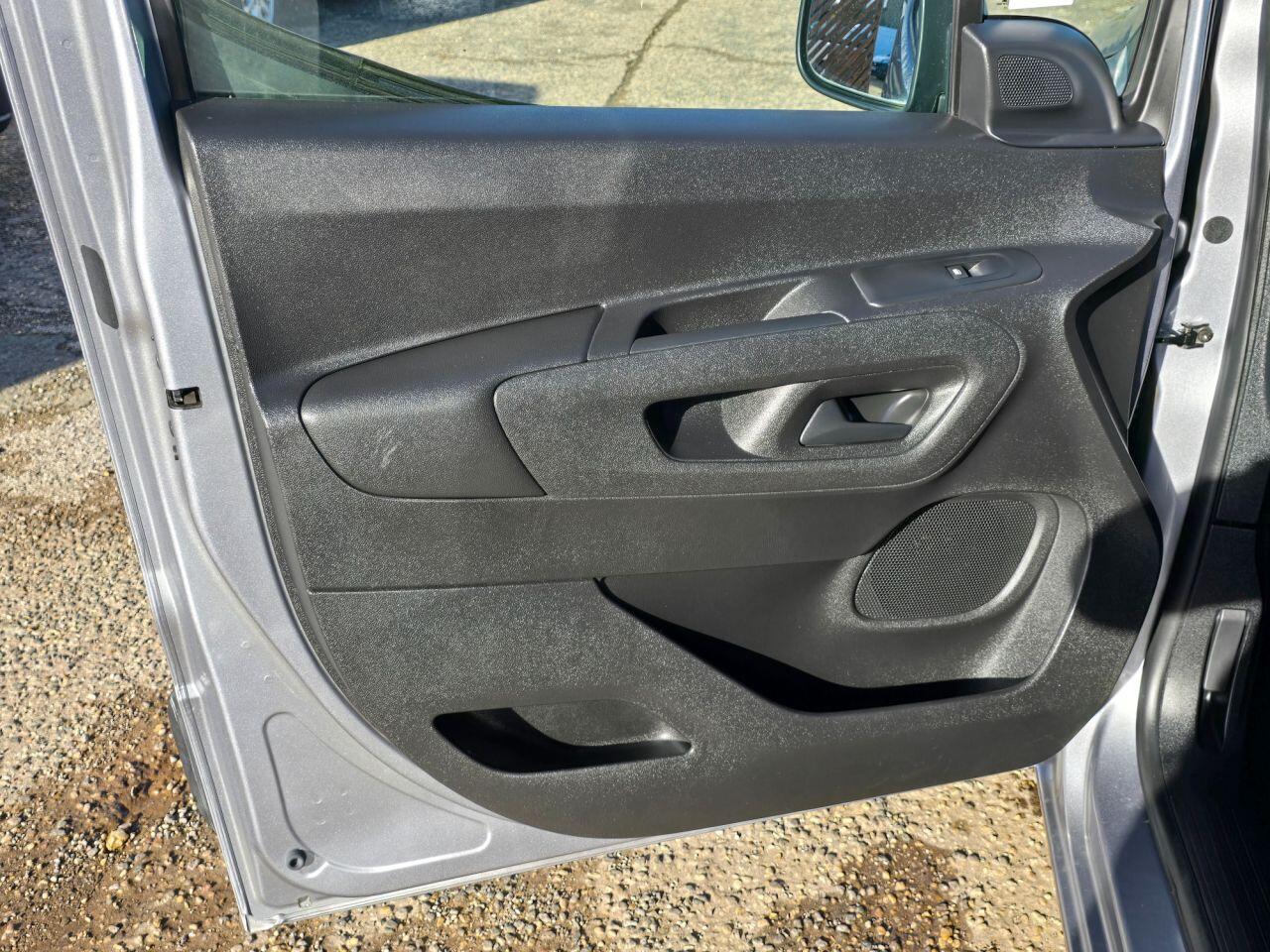 Used Vauxhall Combo 2019 for sale - 76702458: Photo 11