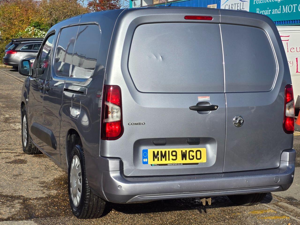 Used Vauxhall Combo 2019 for sale - 76702458: Photo 9