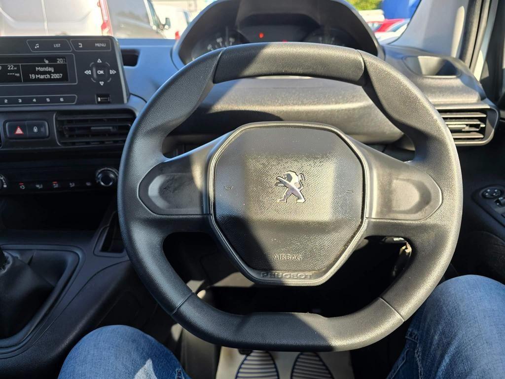 Used Peugeot Partner 2019 for sale - 76727933: Photo 20