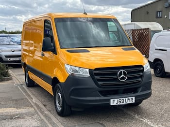 Mercedes-Benz Sprinter feature image