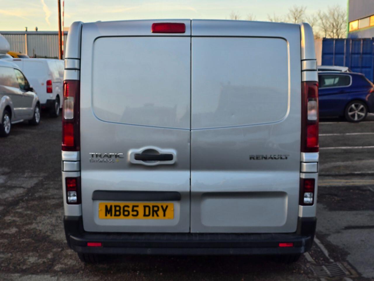 Used Renault Trafic 2015 for sale - 77081705: Photo 6