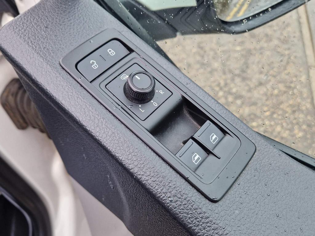 Used Volkswagen Transporter 2017 for sale - 76701209: Photo 22