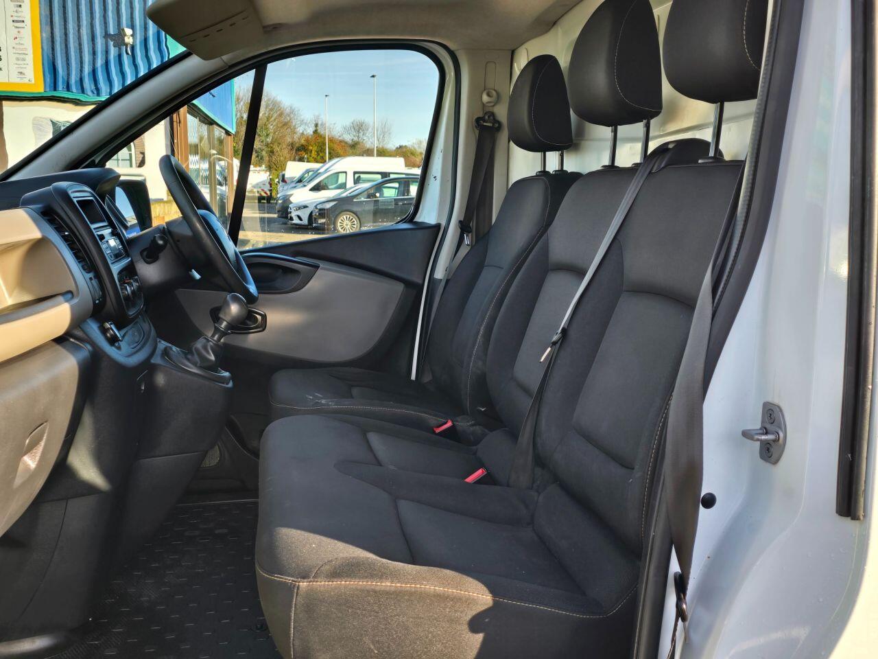 Used Renault Trafic 2017 for sale - 76715237: Photo 13