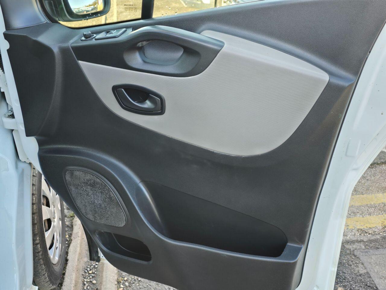 Used Renault Trafic 2017 for sale - 76715237: Photo 14