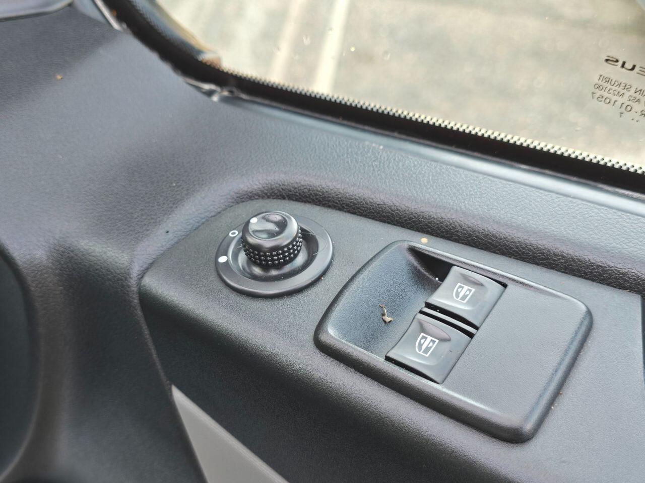 Used Renault Trafic 2017 for sale - 76715237: Photo 15