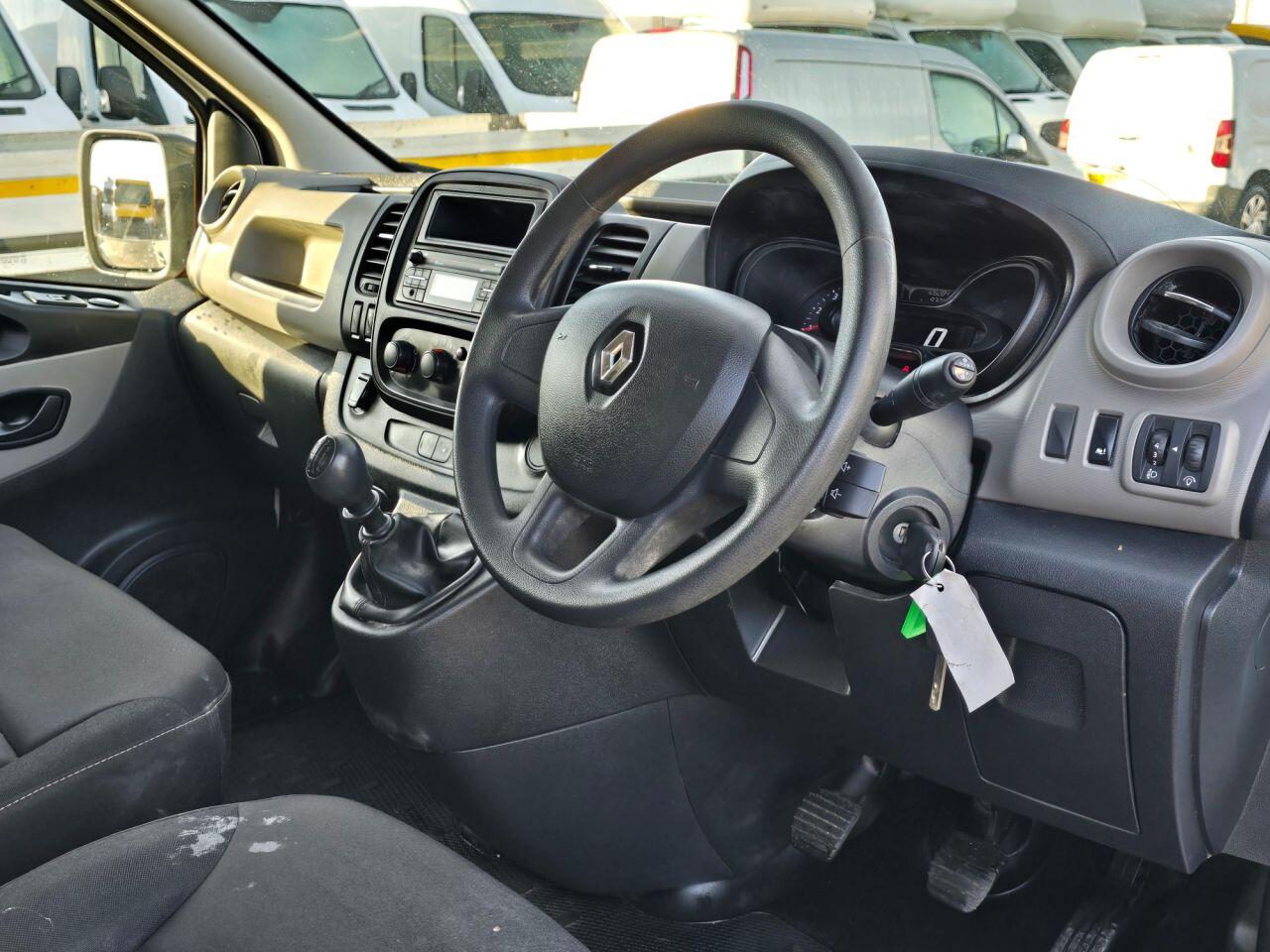 Used Renault Trafic 2017 for sale - 76715237: Photo 16