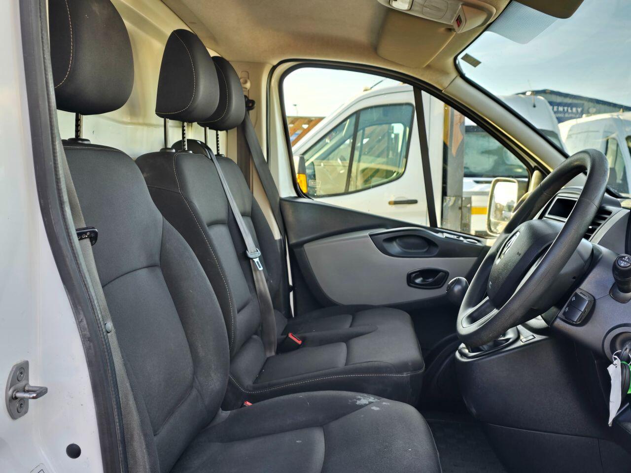 Used Renault Trafic 2017 for sale - 76715237: Photo 17