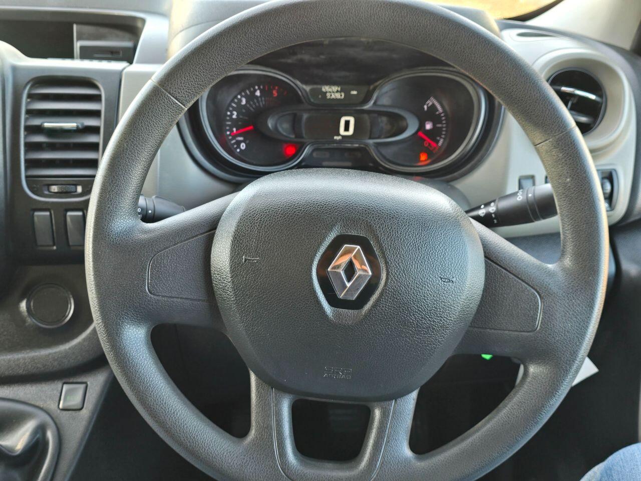 Used Renault Trafic 2017 for sale - 76715237: Photo 18