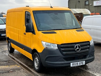 Mercedes-Benz Sprinter feature image