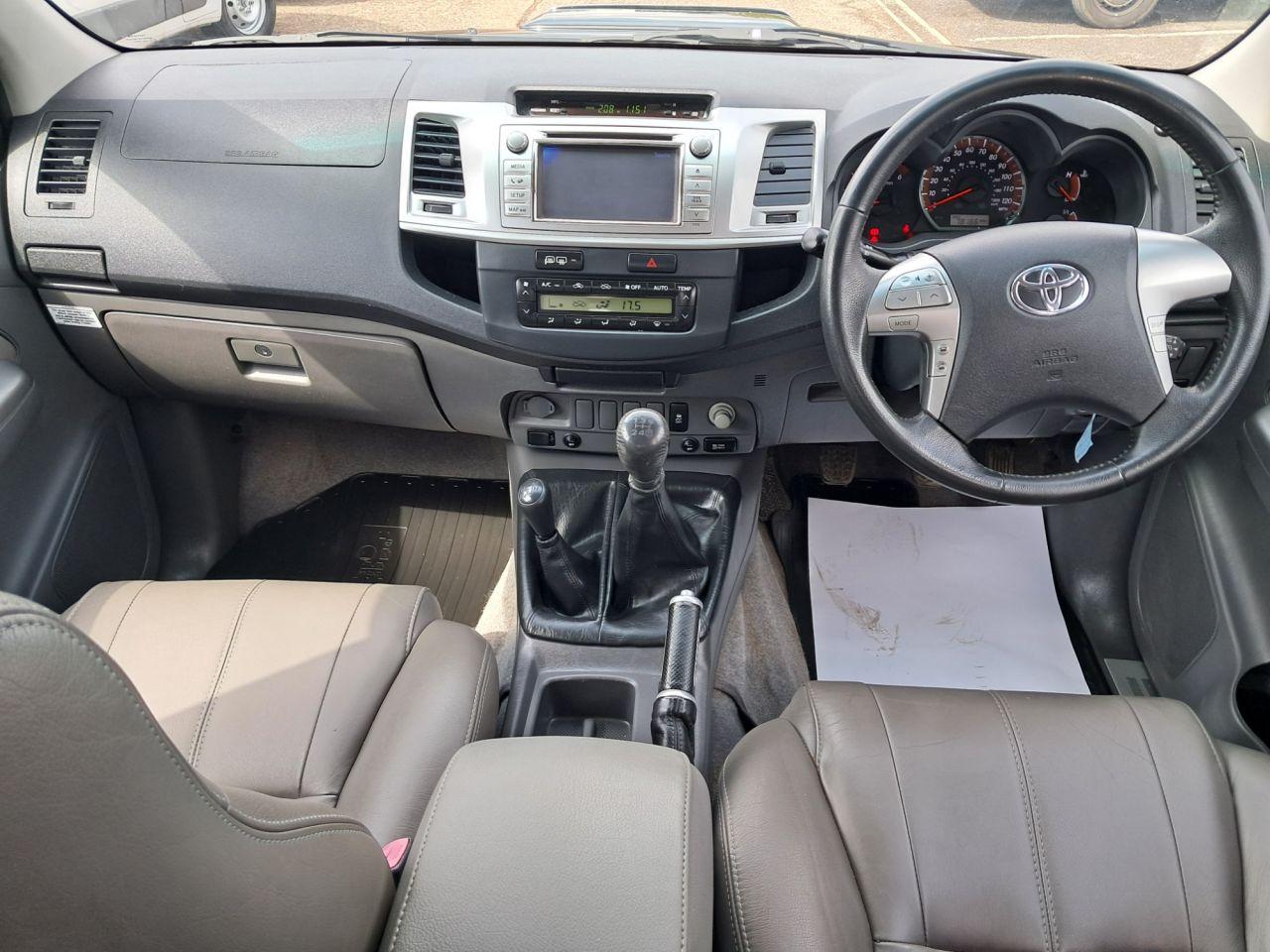 Used Toyota Hilux 2013 for sale - 77143642: Photo 10