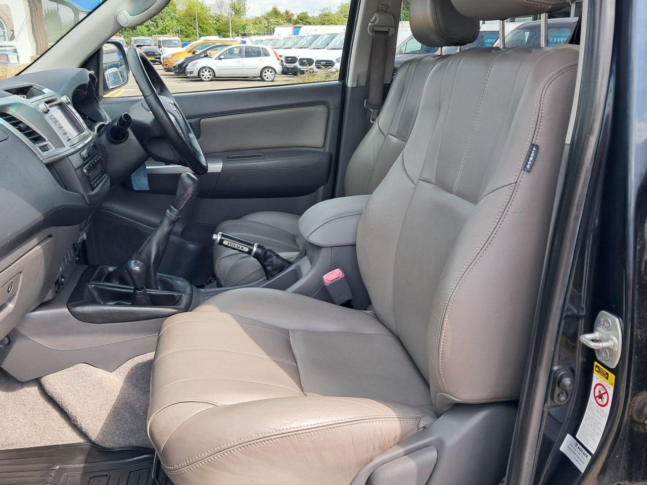 Used Toyota Hilux 2013 for sale - 77143642: Photo 22