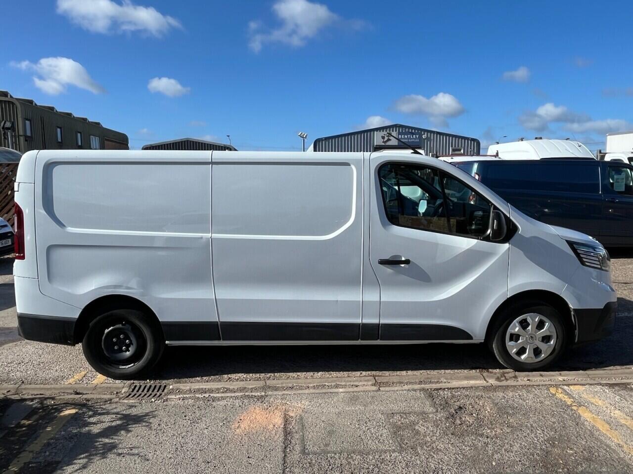 Used Renault Trafic for sale - 78057668: Photo 11