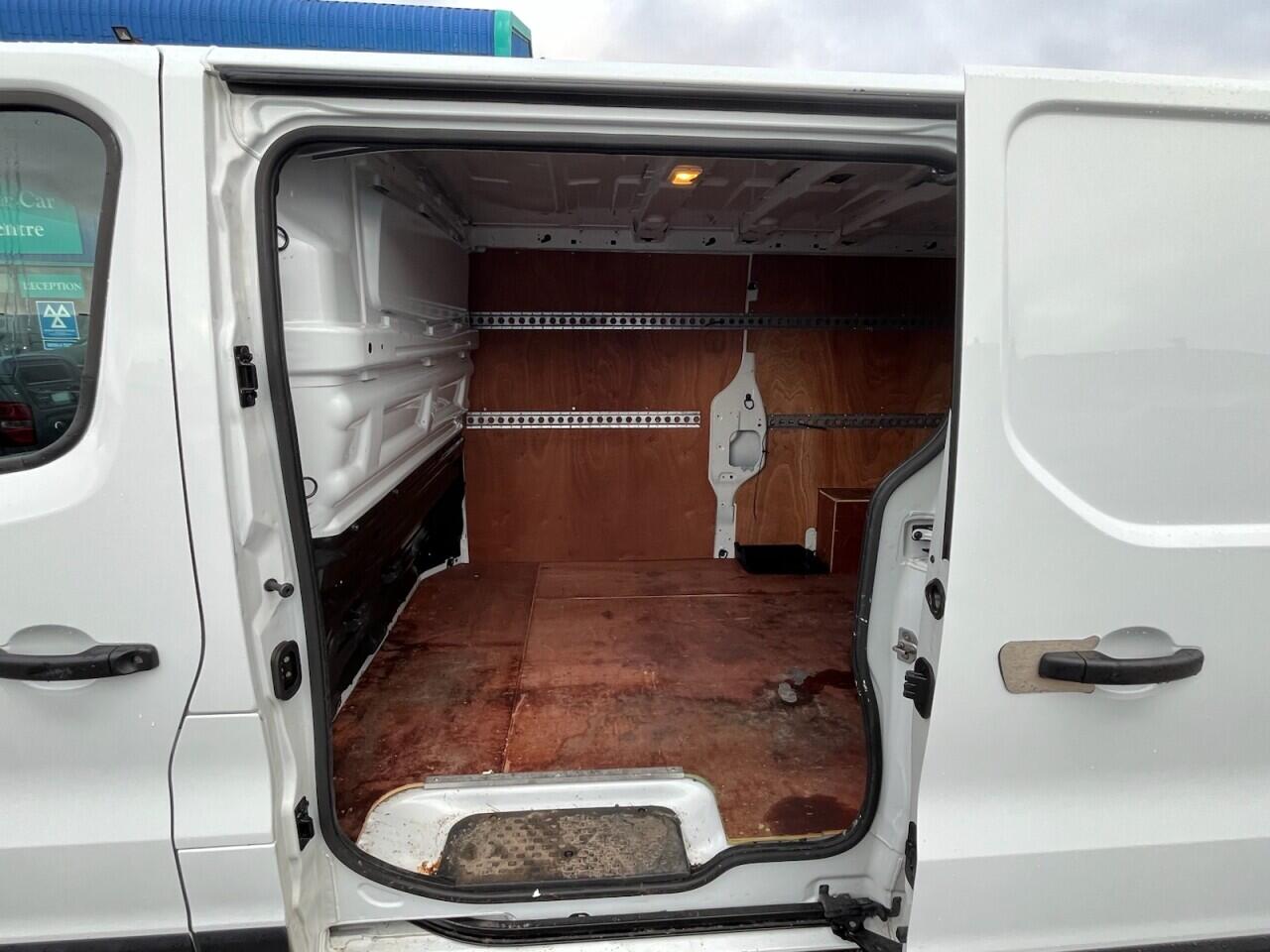 Used Nissan NV300 2021 for sale - 77387100: Photo 5