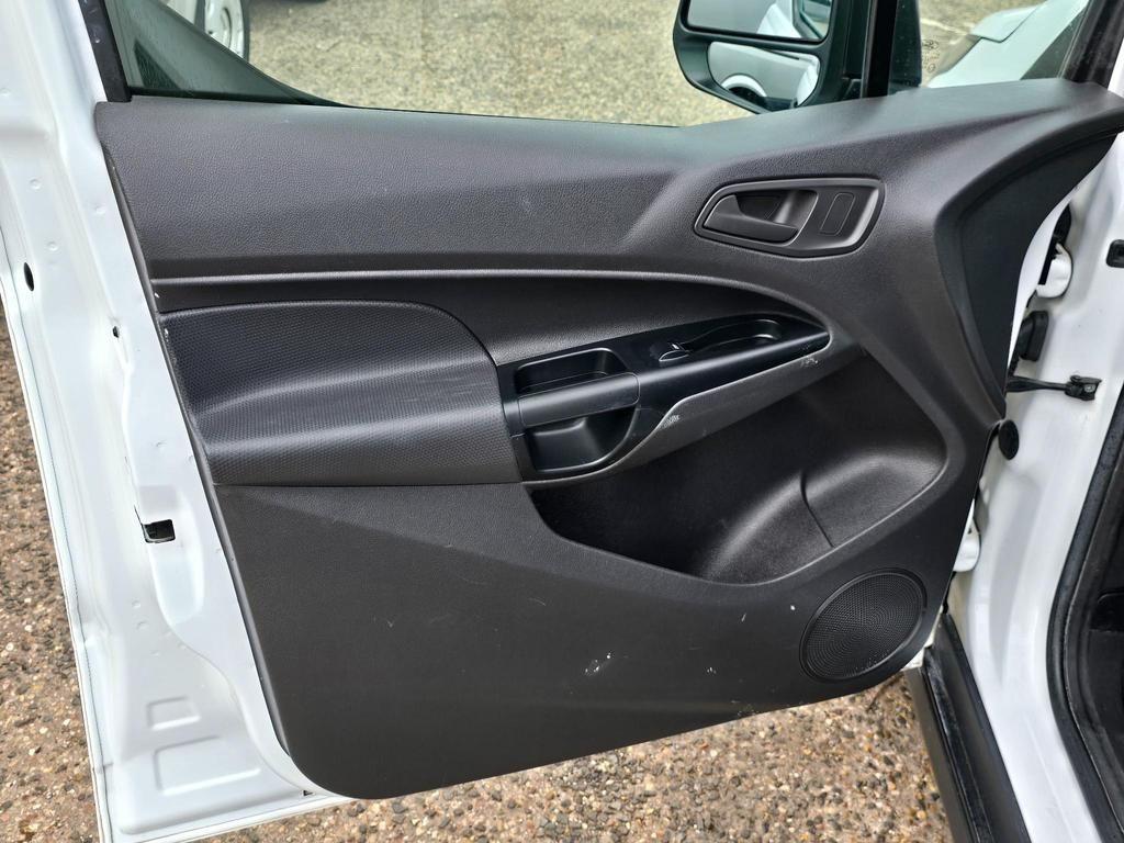 Used Ford Transit Connect 2017 for sale - 76702184: Photo 13