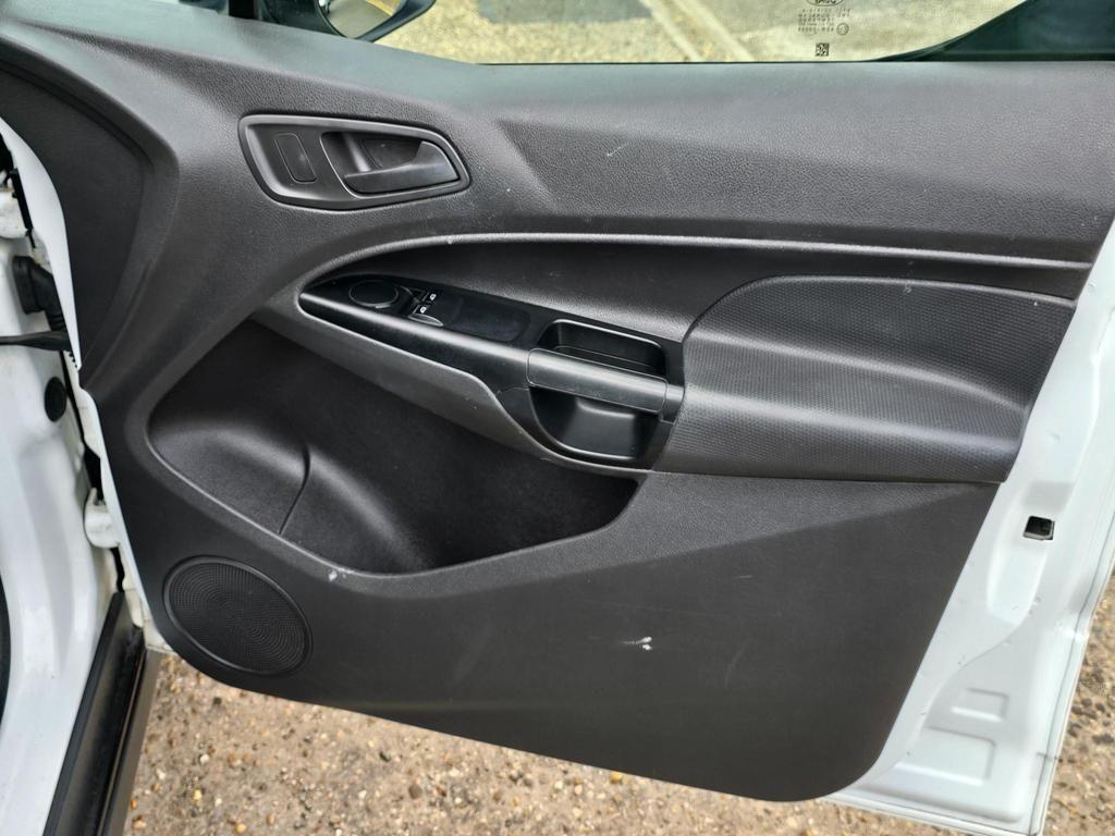 Used Ford Transit Connect 2017 for sale - 76702184: Photo 16