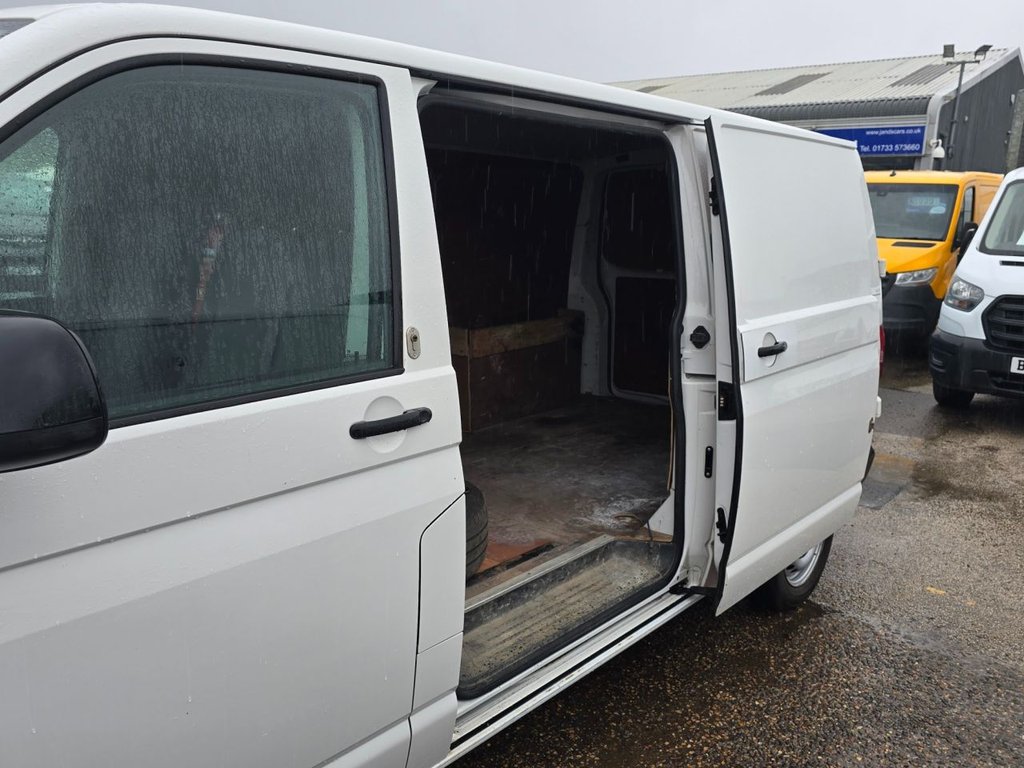 Used Volkswagen Transporter 2018 for sale - 76558727: Photo 10