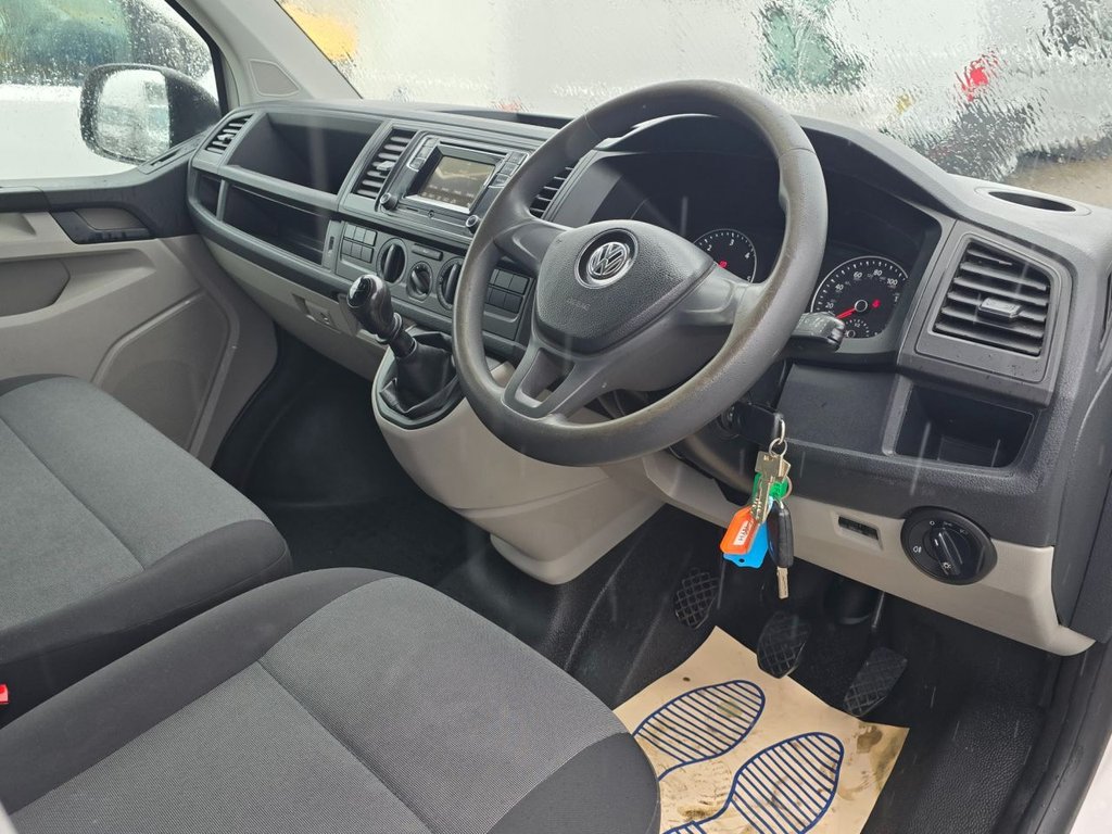 Used Volkswagen Transporter 2018 for sale - 76558727: Photo 15