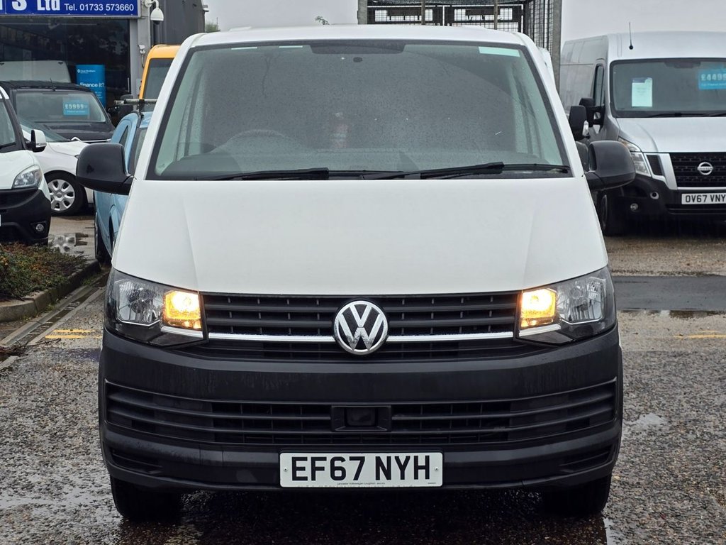 Used Volkswagen Transporter 2018 for sale - 76558727: Photo 2