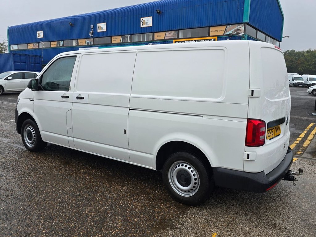 Used Volkswagen Transporter 2018 for sale - 76558727: Photo 9