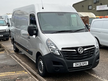 Vauxhall Movano feature image