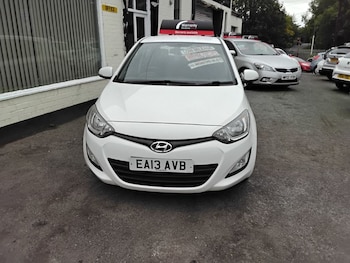 Used Hyundai i20 2013 for sale - 76016843: Photo