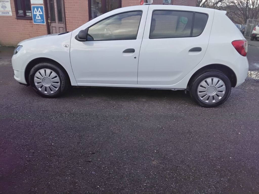 Used Dacia Sandero 2016 for sale - 76782864: Photo 8