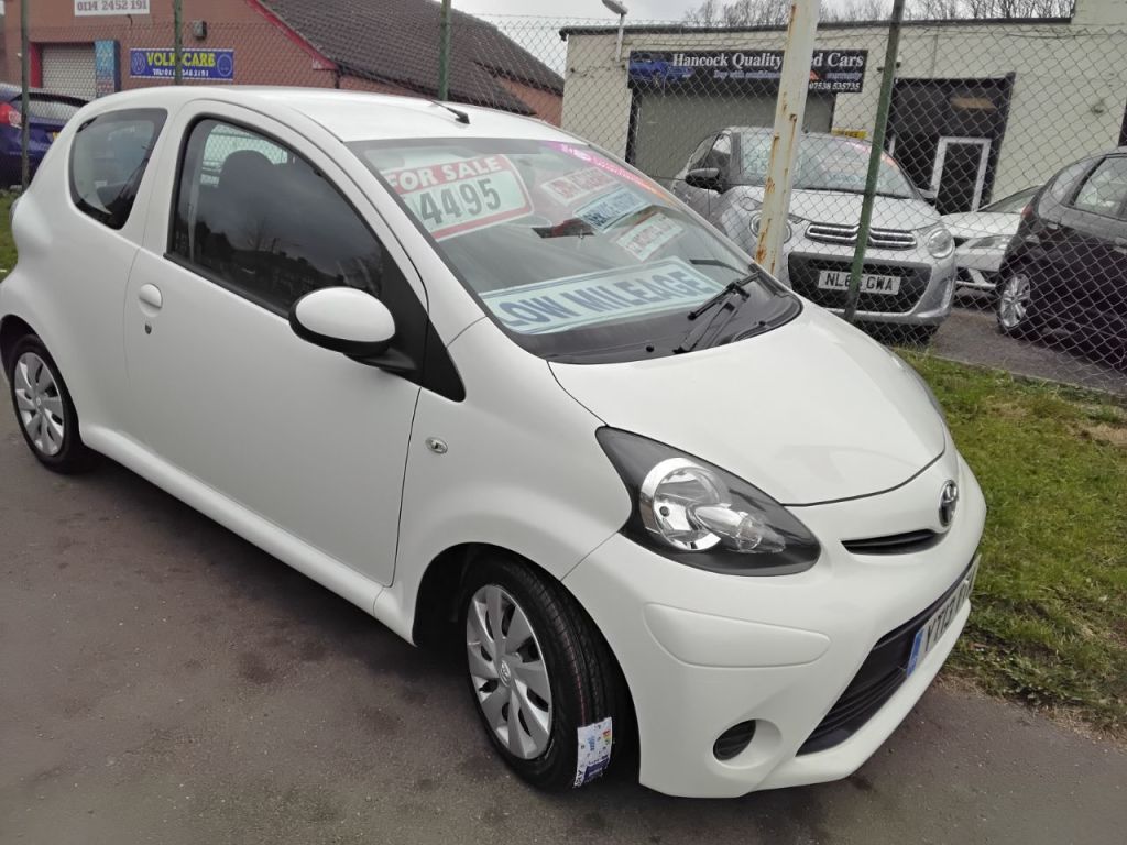 Used Toyota AYGO 2013 for sale - 76144350: Photo 1