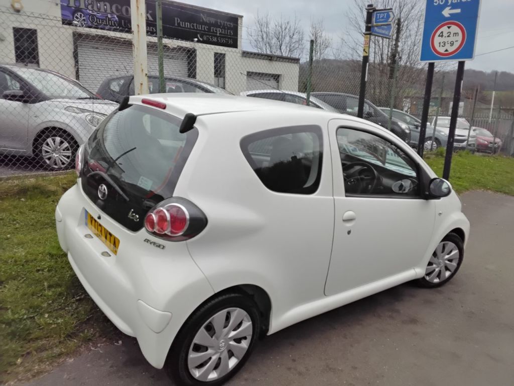 Used Toyota AYGO 2013 for sale - 76144350: Photo 7