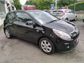 Used Hyundai i20 2010 for sale - 78818174: Photo