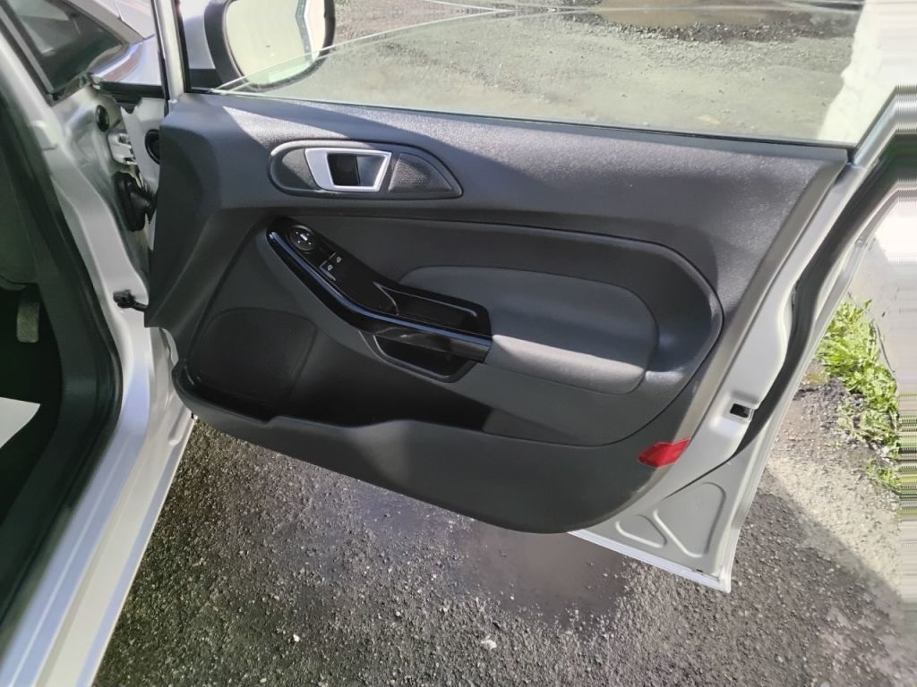 Used Ford Fiesta 2013 for sale - 77945871: Photo 22