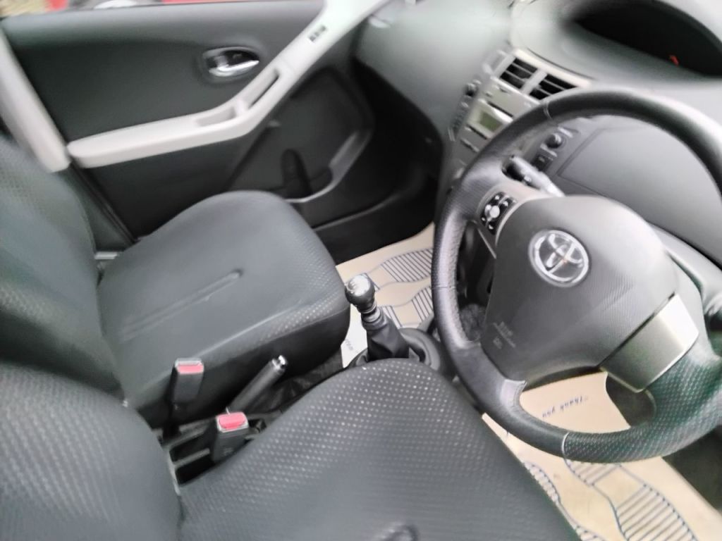 Used Toyota Yaris 2010 for sale - 76144361: Photo 23