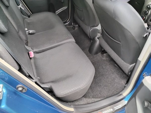 Used Toyota Yaris 2010 for sale - 76144361: Photo 25