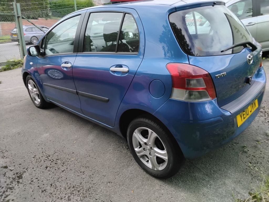 Used Toyota Yaris 2010 for sale - 76144361: Photo 9