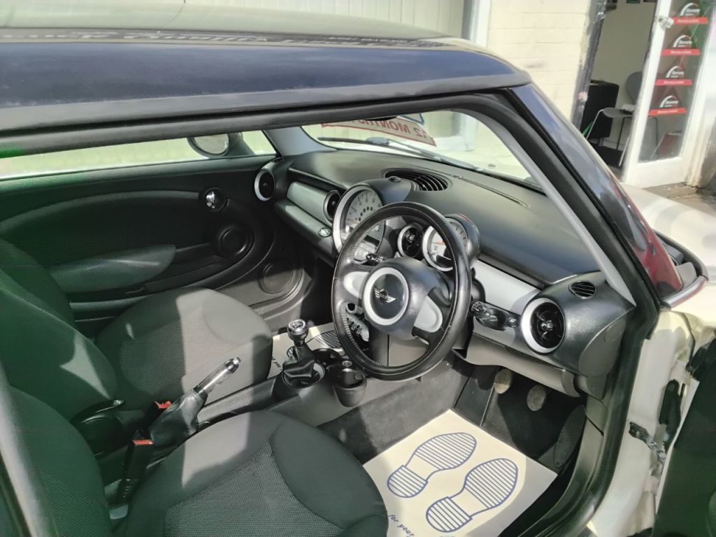 Used MINI Hatch 2010 for sale - 78002263: Photo 15