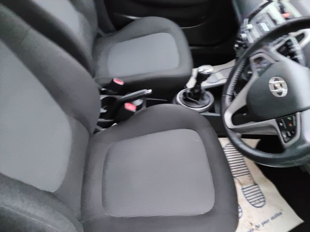 Used Hyundai i20 2013 for sale - 77301559: Photo 15