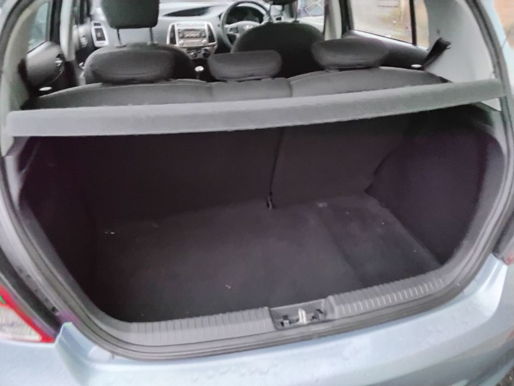 Used Hyundai i20 2013 for sale - 77301559: Photo 18