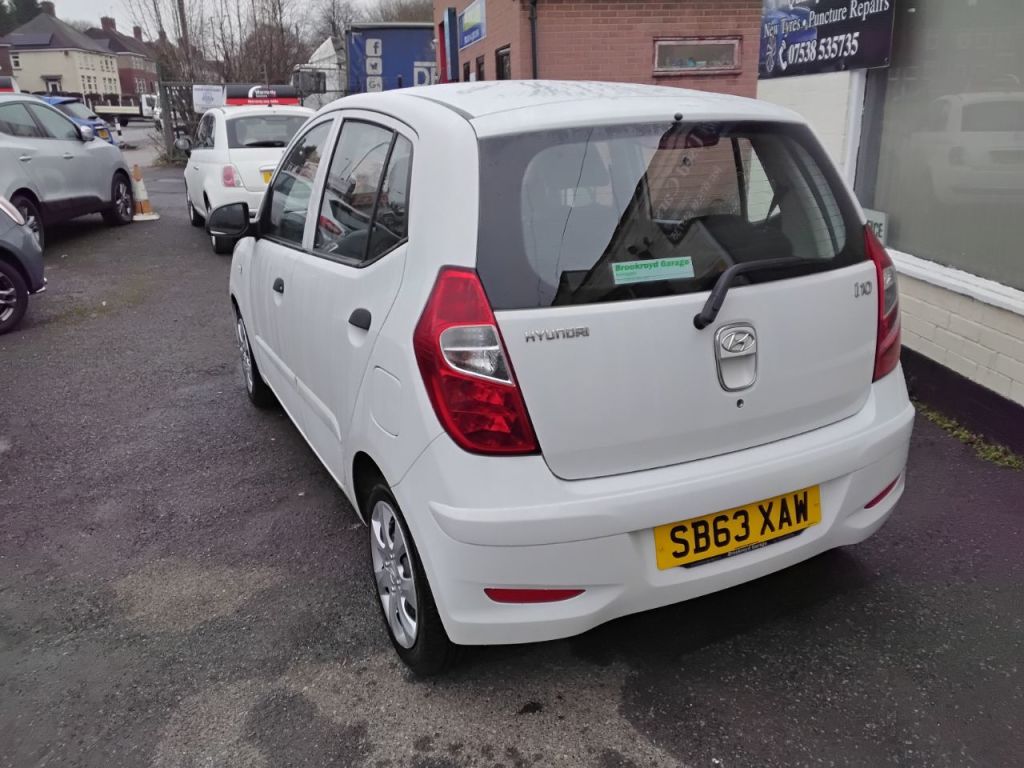 Used Hyundai i10 2013 for sale - 77211651: Photo 13